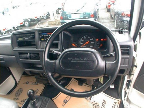 Характеристики минивэна Subaru Sambar 660 Dias selective 4WD (04.2000 - 07.2001): фото, места, вместимость, скорость, двигатель, топливо, отзывы