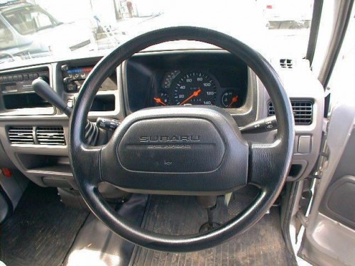 Характеристики минивэна Subaru Sambar 660 Dias full time 4WD (04.2000 - 07.2001): фото, места, вместимость, скорость, двигатель, топливо, отзывы