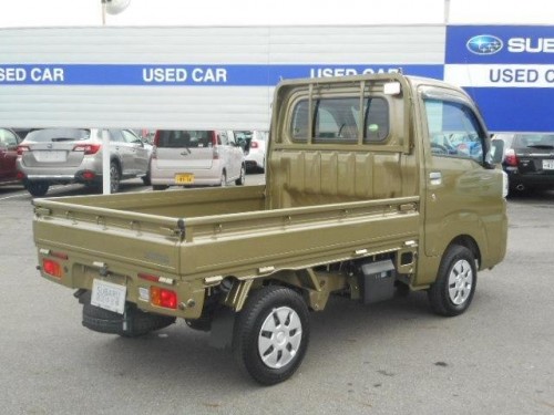 Характеристики грузового автомобиля Subaru Sambar Truck 660 3-way Dump 4WD (11.2017 - 04.2018): фото, грузоподъемность, масса, скорость, двигатель, топливо, отзывы