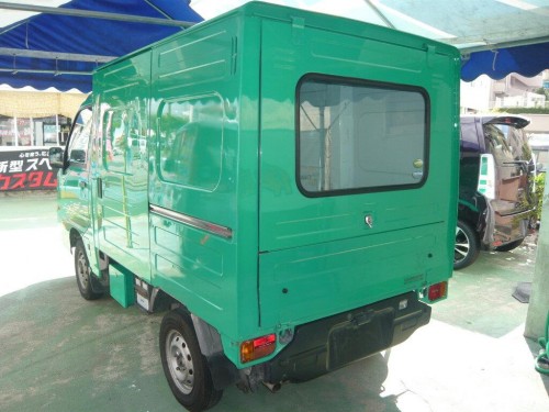 Характеристики грузового автомобиля Subaru Sambar Truck 660 Panel van VB high roof (09.2004 - 10.2005): фото, грузоподъемность, масса, скорость, двигатель, топливо, отзывы