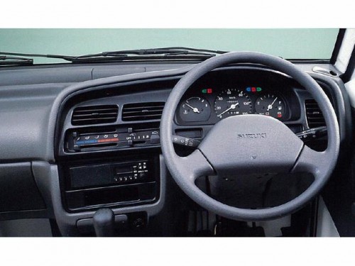 Характеристики грузового автомобиля Suzuki Carry Truck 660 KC 3-way (07.1995 - 12.1998): фото, грузоподъемность, масса, скорость, двигатель, топливо, отзывы