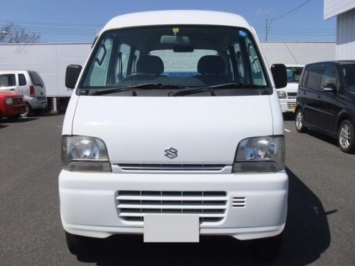 Характеристики минивэна Suzuki Every 660 Natural Gas Vehicle (12.1999 - 04.2000): фото, места, вместимость, скорость, двигатель, топливо, отзывы
