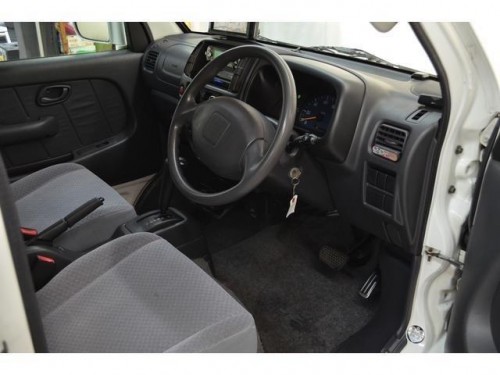 Характеристики минивэна Suzuki Every 660 PA (05.2000 - 08.2001): фото, места, вместимость, скорость, двигатель, топливо, отзывы