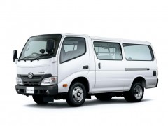 Toyota Dyna 4.0 Route Van 4-door 3/6-seat 2.0t (04.2015 - 03.2016)
