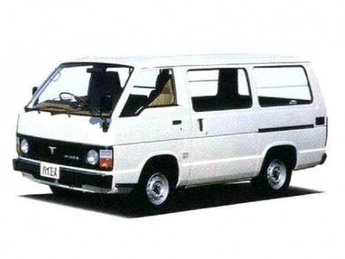 Характеристики минивэна Toyota Hiace 1.8 Deluxe (5 door 3 seat) (01.1983 - 07.1987): фото, места, вместимость, скорость, двигатель, топливо, отзывы