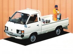 Toyota Lite Ace Truck 1.3 Standard Raised Floor 3-Way (10.1979 - 09.1986)