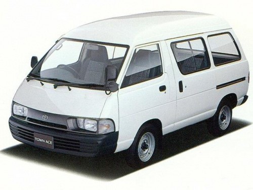 Характеристики минивэна Toyota Town Ace 1.5 DX (4 door 6 seat) (01.1992 - 07.1993): фото, места, вместимость, скорость, двигатель, топливо, отзывы