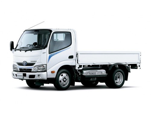 Характеристики грузового автомобиля Toyota ToyoAce 4.0 Cargo Double-Cab Standard-Cab Semi-Long-Deck Raised-Floor 2.0t 4WD (05.2016 - 04.2019): фото, грузоподъемность, масса, скорость, двигатель, топливо, отзывы