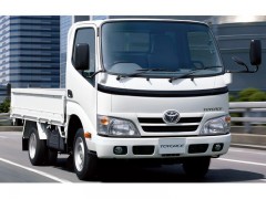 Toyota ToyoAce 2.0 Cargo Double-Cab Standard-Deck Low-Floor 1.0t (06.2011 - 04.2016)