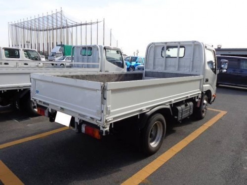 Характеристики грузового автомобиля Toyota Dyna 4.0 Cargo Double-Cab Standard-Cab Semi-Long-Deck Raised-Floor 2.0t 4WD (04.2015 - 04.2016): фото, грузоподъемность, масса, скорость, двигатель, топливо, отзывы