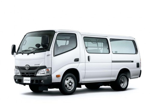 Характеристики грузового фургона Toyota Dyna 4.0 Route Van 5-door 2.0t (06.2011 - 03.2015): фото, размеры, грузоподъемность, масса, скорость, двигатель, топливо, отзывы