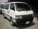 Характеристики грузового фургона Toyota Hiace 2.0 DX (4 door) (08.2000 - 07.2001): фото, размеры, грузоподъемность, масса, скорость, двигатель, топливо, отзывы