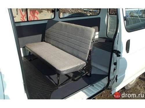 Характеристики грузового фургона Toyota Hiace 2.0 DX (4 door) (08.1995 - 07.1998): фото, размеры, грузоподъемность, масса, скорость, двигатель, топливо, отзывы