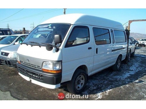 Характеристики грузового фургона Toyota Hiace 2.0 DX (4 door) (08.1995 - 07.1998): фото, размеры, грузоподъемность, масса, скорость, двигатель, топливо, отзывы