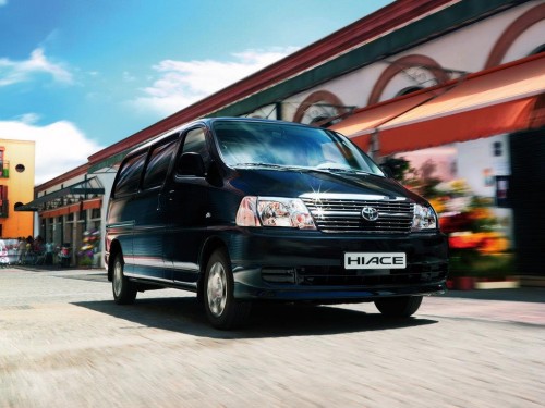 Характеристики грузового фургона Toyota Hiace 2.5 D-4D MT Van Long (09.2006 - 07.2010): фото, размеры, грузоподъемность, масса, скорость, двигатель, топливо, отзывы