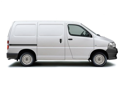 Характеристики грузового фургона Toyota Hiace 2.5 D-4D MT Van Long (08.2010 - 11.2011): фото, размеры, грузоподъемность, масса, скорость, двигатель, топливо, отзывы