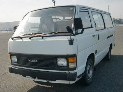 Характеристики грузового фургона Toyota Hiace 2.0 long DX (08.1989 - 07.1993): фото, размеры, грузоподъемность, масса, скорость, двигатель, топливо, отзывы