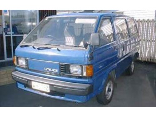 Характеристики минивэна Toyota Lite Ace 1.3 Deluxe (4 door 3 seat) (08.1988 - 07.1990): фото, места, вместимость, скорость, двигатель, топливо, отзывы