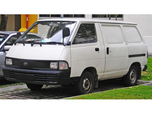 Характеристики минивэна Toyota Lite Ace 1.8 Super (5 door) (08.1993 - 07.1995): фото, места, вместимость, скорость, двигатель, топливо, отзывы