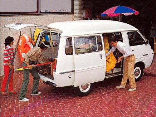 Характеристики грузового фургона Toyota Lite Ace 1.2 Deluxe (02.1971 - 01.1978): фото, размеры, грузоподъемность, масса, скорость, двигатель, топливо, отзывы