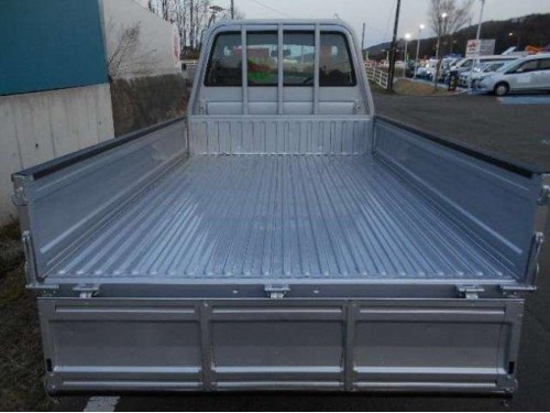 Характеристики грузового автомобиля Toyota Lite Ace Truck 1.8 DX Single Just Low Standard-Deck 3-Way (08.2004 - 07.2007): фото, грузоподъемность, масса, скорость, двигатель, топливо, отзывы