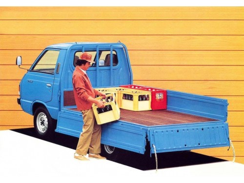 Характеристики грузового автомобиля Toyota Lite Ace Truck 1.3 Standard Raised Floor 3-Way (10.1979 - 09.1986): фото, грузоподъемность, масса, скорость, двигатель, топливо, отзывы