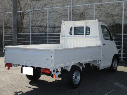 Характеристики грузового автомобиля Toyota Lite Ace Truck 1.5 DX single just low 3-way (07.2015 - 04.2018): фото, грузоподъемность, масса, скорость, двигатель, топливо, отзывы