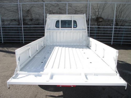 Характеристики грузового автомобиля Toyota Lite Ace Truck 1.5 DX single just low 3-way (07.2015 - 04.2018): фото, грузоподъемность, масса, скорость, двигатель, топливо, отзывы