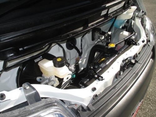 Характеристики грузового автомобиля Toyota Lite Ace Truck 1.5 DX single just low 3-way (07.2015 - 04.2018): фото, грузоподъемность, масса, скорость, двигатель, топливо, отзывы