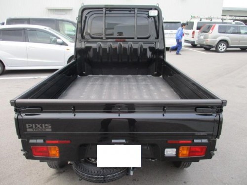 Характеристики бортового грузовика Toyota Pixis Truck 660 Extra 3-way 4WD (09.2014 - 09.2016): фото, грузоподъемность, масса, скорость, двигатель, топливо, отзывы