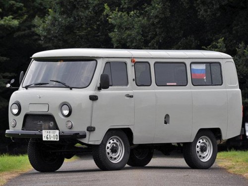Характеристики минивэна УАЗ Буханка 2.4 MT 452В Автобус 11 мест (01.1977 - 12.1984): фото, места, вместимость, скорость, двигатель, топливо, отзывы