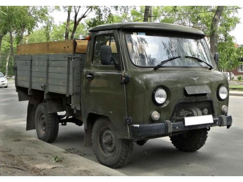 Характеристики грузового автомобиля УАЗ Буханка 2.4 MT 452Д Бортовой (01.1971 - 12.1976): фото, грузоподъемность, масса, скорость, двигатель, топливо, отзывы