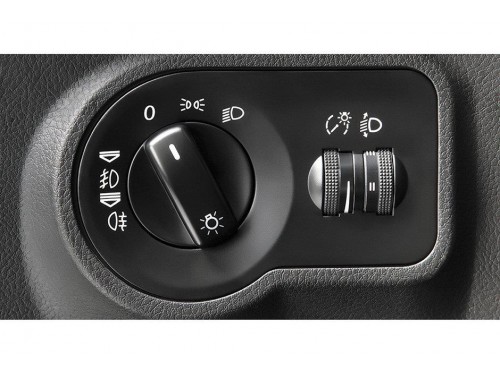 Характеристики грузового автомобиля УАЗ Профи 2.7 MT Комфорт Широкое шасси (12.2018 - 11.2020): фото, грузоподъемность, масса, скорость, двигатель, топливо, отзывы