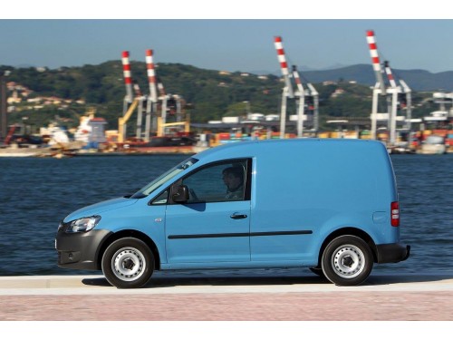 Характеристики грузового фургона Volkswagen Caddy 1.6 TDI Kasten (09.2010 - 08.2015): фото, размеры, грузоподъемность, масса, скорость, двигатель, топливо, отзывы