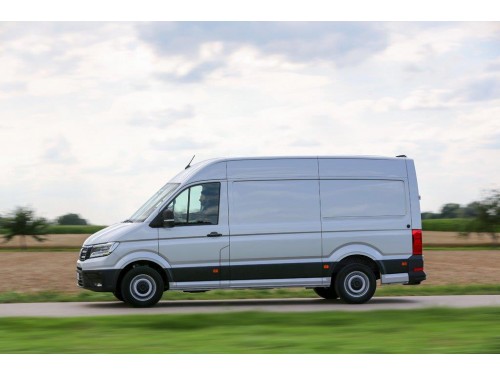 Характеристики грузового фургона Volkswagen Crafter 2.0 biTDI MT Kasten 55 L3H2 (10.2021 - н.в.): фото, размеры, грузоподъемность, масса, скорость, двигатель, топливо, отзывы