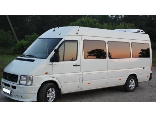 Характеристики грузового фургона Volkswagen LT 2.5 SDI MT Kombi 28KKA (05.1996 - 04.2001): фото, размеры, грузоподъемность, масса, скорость, двигатель, топливо, отзывы