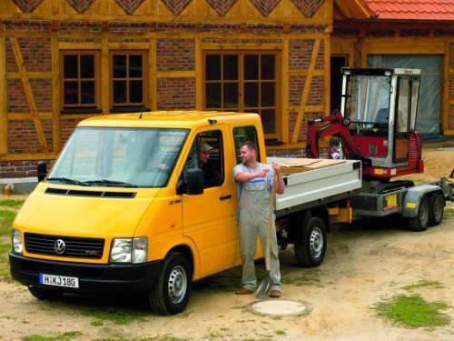 Характеристики грузового автомобиля Volkswagen LT 2.3 MPI MT Regular Cab 28KFF (05.1996 - 11.2001): фото, грузоподъемность, масса, скорость, двигатель, топливо, отзывы