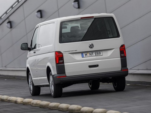 Характеристики грузового фургона Volkswagen Transporter 2.0 TDI DSG Kasten DoKa Standard roof (06.2021 - н.в.): фото, размеры, грузоподъемность, масса, скорость, двигатель, топливо, отзывы