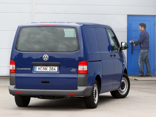 Характеристики грузового фургона Volkswagen Transporter 2.0 biTDI DSG Kasten Standard roof (08.2009 - 07.2015): фото, размеры, грузоподъемность, масса, скорость, двигатель, топливо, отзывы