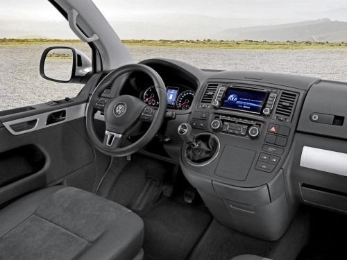 Характеристики грузового автомобиля Volkswagen Transporter 2.0 TDI Double Cab Long (08.2009 - 07.2015): фото, грузоподъемность, масса, скорость, двигатель, топливо, отзывы