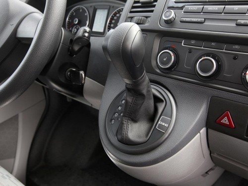 Характеристики грузового автомобиля Volkswagen Transporter 2.0 TDI Double Cab Long (08.2009 - 07.2015): фото, грузоподъемность, масса, скорость, двигатель, топливо, отзывы