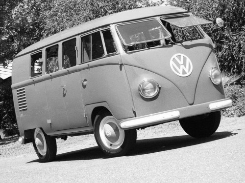 Характеристики грузового фургона Volkswagen Type 2 1.1 MT 1100 Kombi (03.1950 - 01.1954): фото, размеры, грузоподъемность, масса, скорость, двигатель, топливо, отзывы