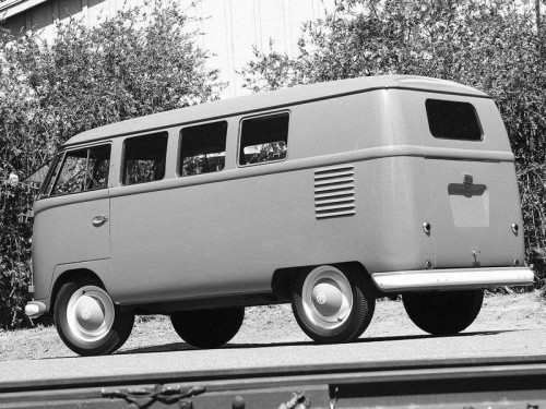 Характеристики грузового фургона Volkswagen Type 2 1.2 MT 1200 Kombi (02.1954 - 12.1958): фото, размеры, грузоподъемность, масса, скорость, двигатель, топливо, отзывы