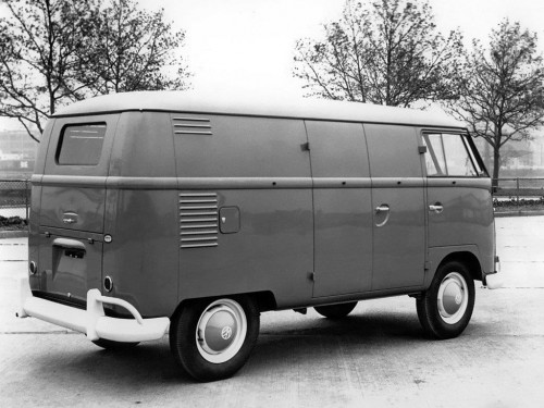 Характеристики грузового фургона Volkswagen Type 2 1.2 MT 1200 Kombi (01.1960 - 12.1962): фото, размеры, грузоподъемность, масса, скорость, двигатель, топливо, отзывы