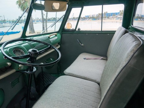 Характеристики грузового автомобиля Volkswagen Type 2 1.5 MT 1500 Double Cab (01.1963 - 12.1965): фото, грузоподъемность, масса, скорость, двигатель, топливо, отзывы