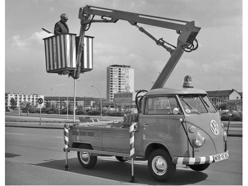 Характеристики грузового автомобиля Volkswagen Type 2 1.5 MT 1500 Double Cab (01.1963 - 12.1965): фото, грузоподъемность, масса, скорость, двигатель, топливо, отзывы