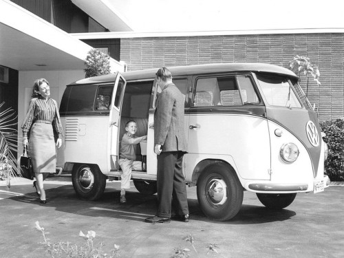 Характеристики грузового фургона Volkswagen Type 2 1.2 MT 1200 Kombi (01.1959 - 12.1959): фото, размеры, грузоподъемность, масса, скорость, двигатель, топливо, отзывы