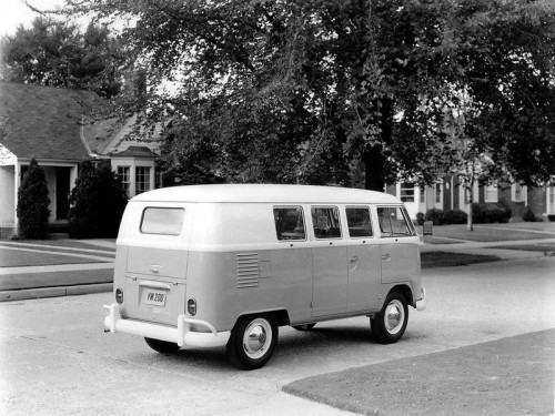 Характеристики грузового фургона Volkswagen Type 2 1.2 MT 1200 Kombi (01.1963 - 12.1964): фото, размеры, грузоподъемность, масса, скорость, двигатель, топливо, отзывы