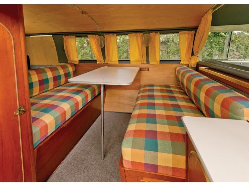 Характеристики грузового фургона Volkswagen Type 2 1.5 MT 1500 Westfalia Camper (01.1963 - 12.1965): фото, размеры, грузоподъемность, масса, скорость, двигатель, топливо, отзывы