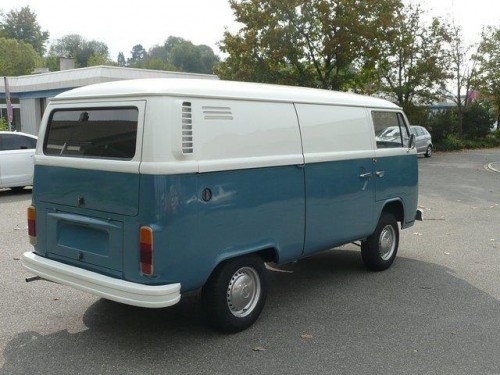 Характеристики грузового фургона Volkswagen Type 2 1.6 MT 1600 Cargo Van (08.1972 - 10.1979): фото, размеры, грузоподъемность, масса, скорость, двигатель, топливо, отзывы